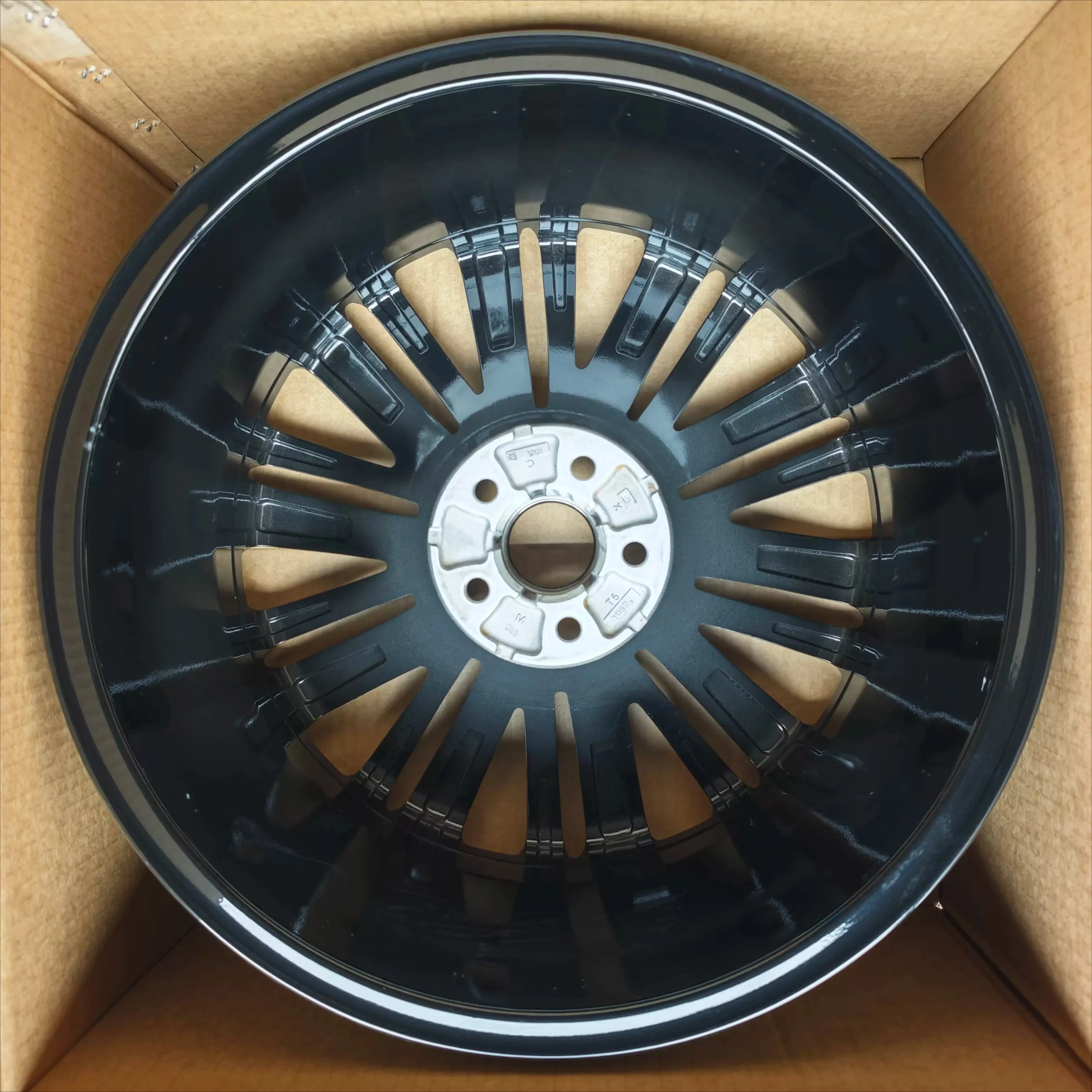 Compatible with 8-inch wheel hub black aluminum alloy wheel rim disk