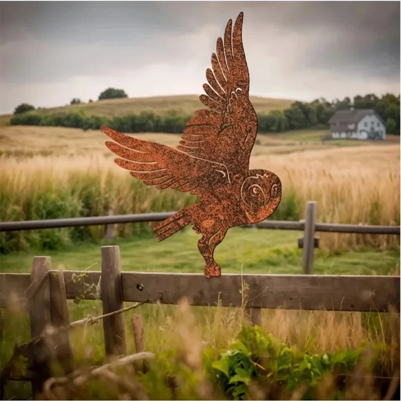 The Rusty Owl Statue Has Become The Highest Glory of Courtyard Garden Decoration, Which Embodies A Unique Artistic Style 1pc