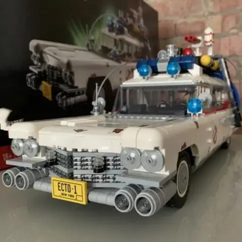 2352pcs GHOSTBUSTERS ECTO-1 Bricks Model Building Blocks Ghostbusters Ectomobile Assemble Toys for Home Decor Adults Gifts