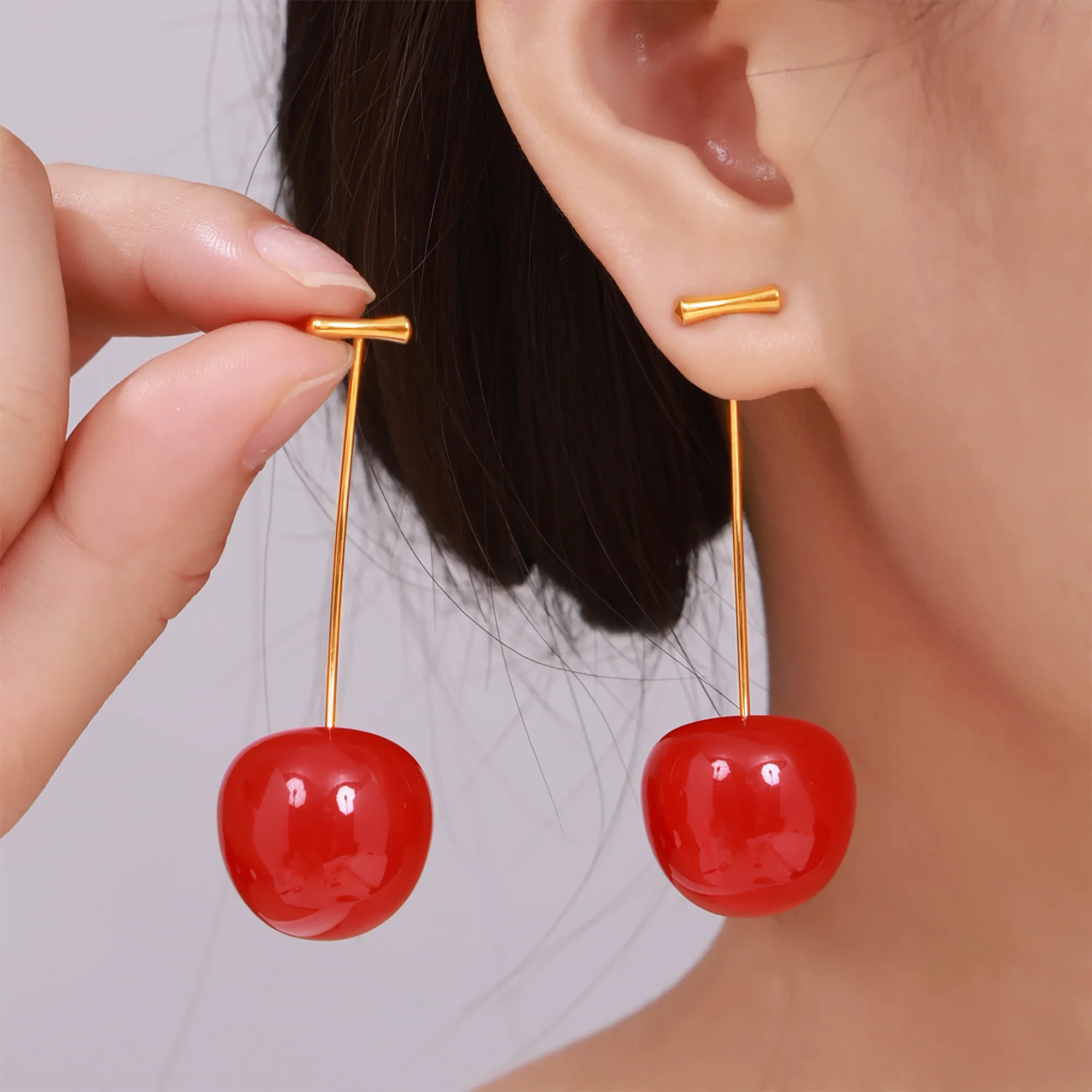 Sweet Women\'s Resin Cherry Shape Earring 18k Gold Plated Stainless Steel Studs With Cute Fruit Charms Dangle Earring For Women