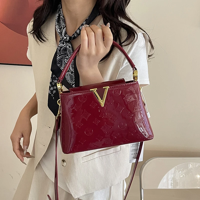 

Classic Luxury Handbag Ladies, Comfortable Leather Shoulder Bag, Famous Designer, Elegant Minimalist
