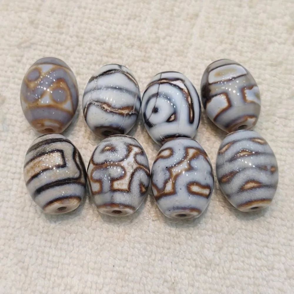 1pcs Tibetan style white eyebrows permeating the world, tiger teeth, Daluo agate beads, necklace, pendant, DIY accessories, Dzi