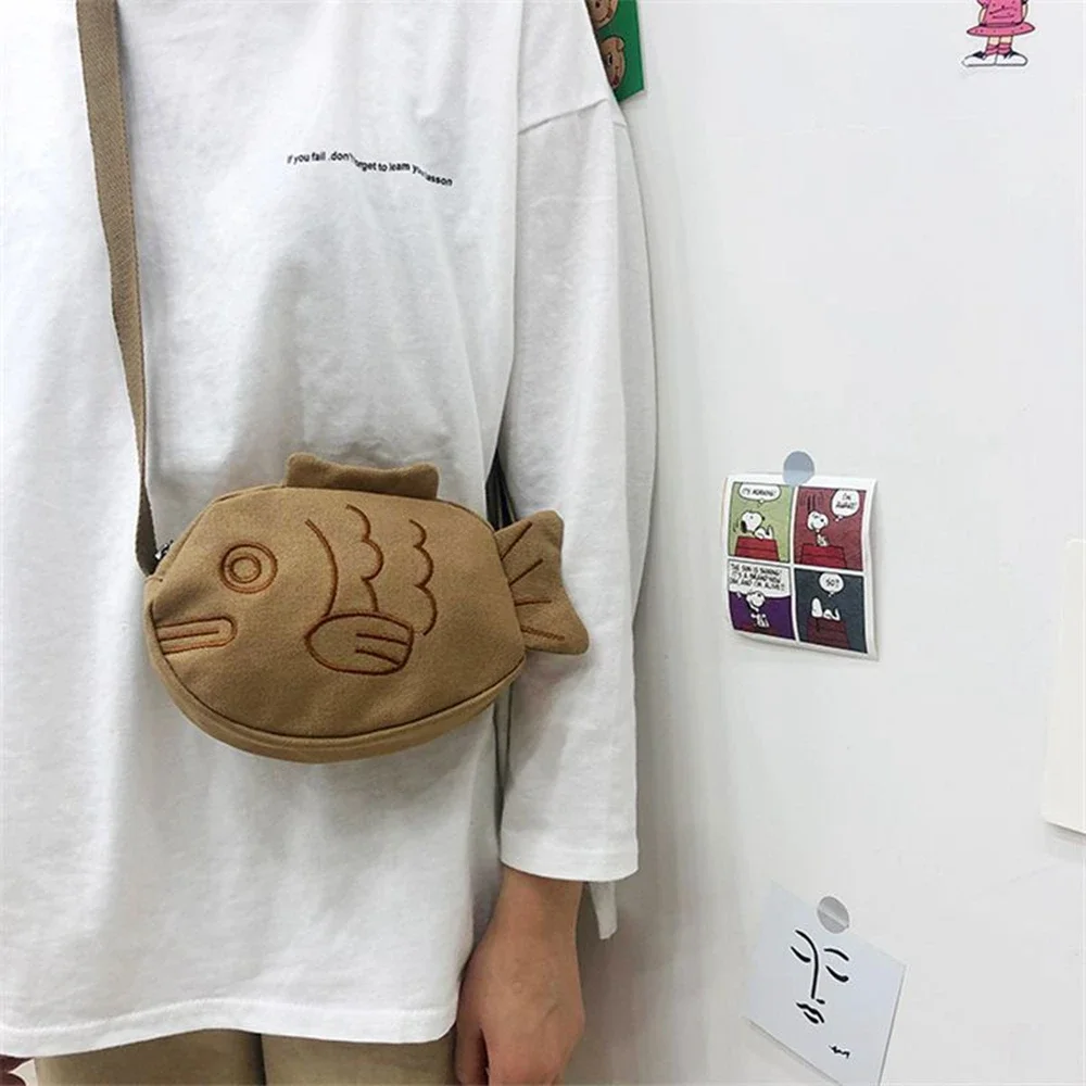 20CM Instagram Personality Cartoon Fish Oblique Cross Bag Plush Toy Ugly Cute Fish Backpack Holiday Gifts For Children Christmas