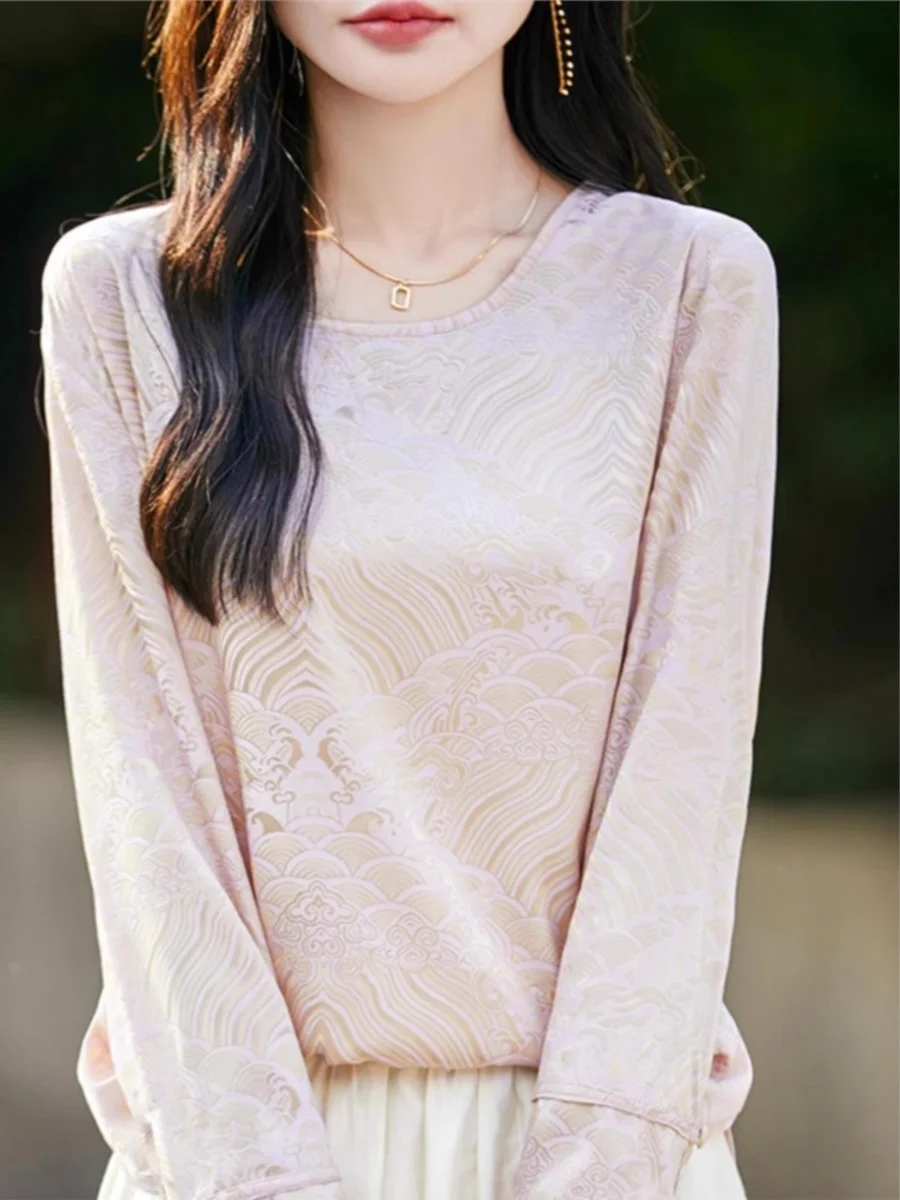 

Ele Satin Long Sve round Ne T-irt Women's Casual Embroidered Base irt Spring 2025 New Arrival Chinoiserie Trend