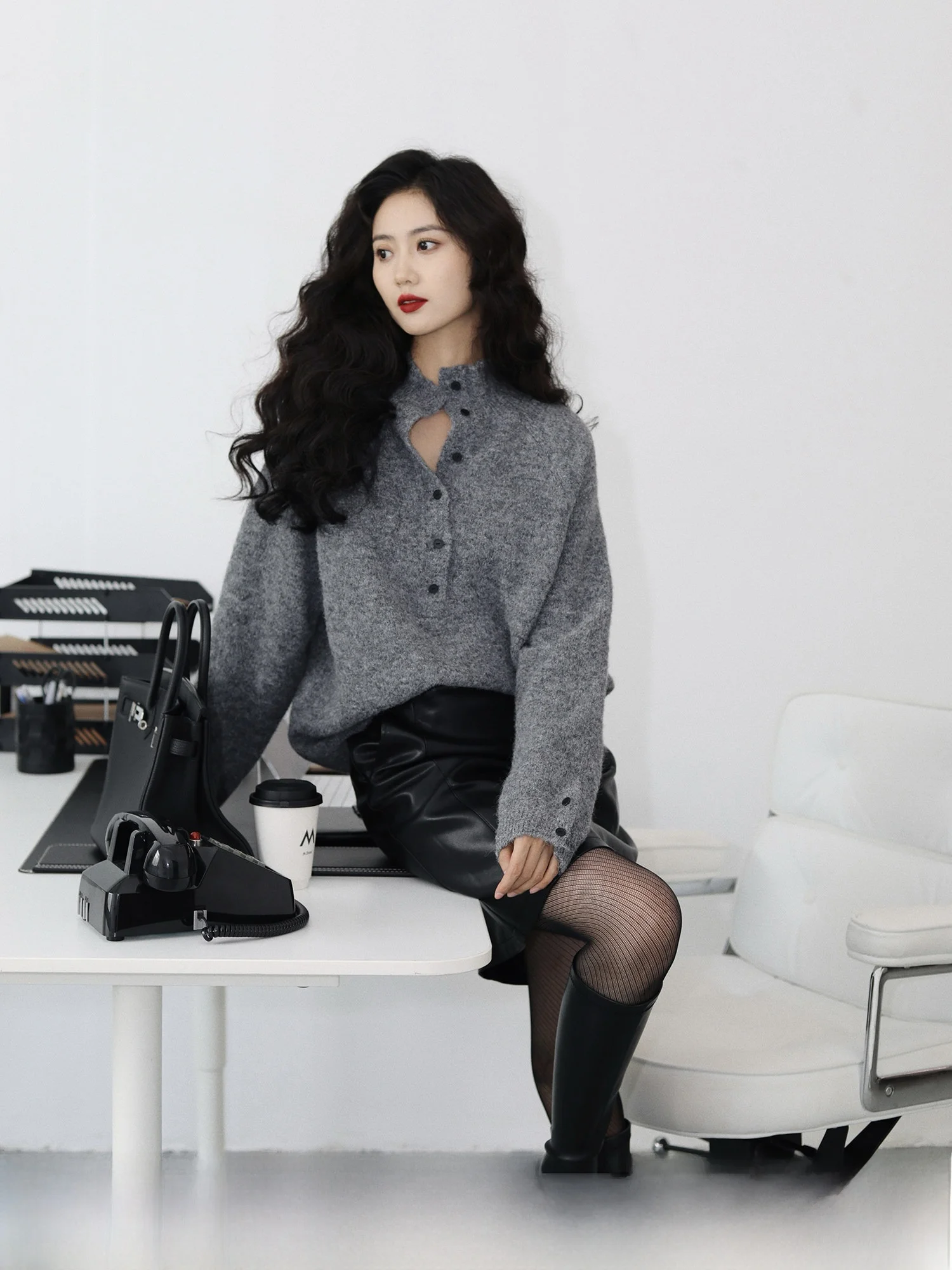 

Soft Alpaca Sweater Women's Spring Autumn New Sle Button Design Cozy Knitwear V-Ne Long Sve Thiened Commute Sle