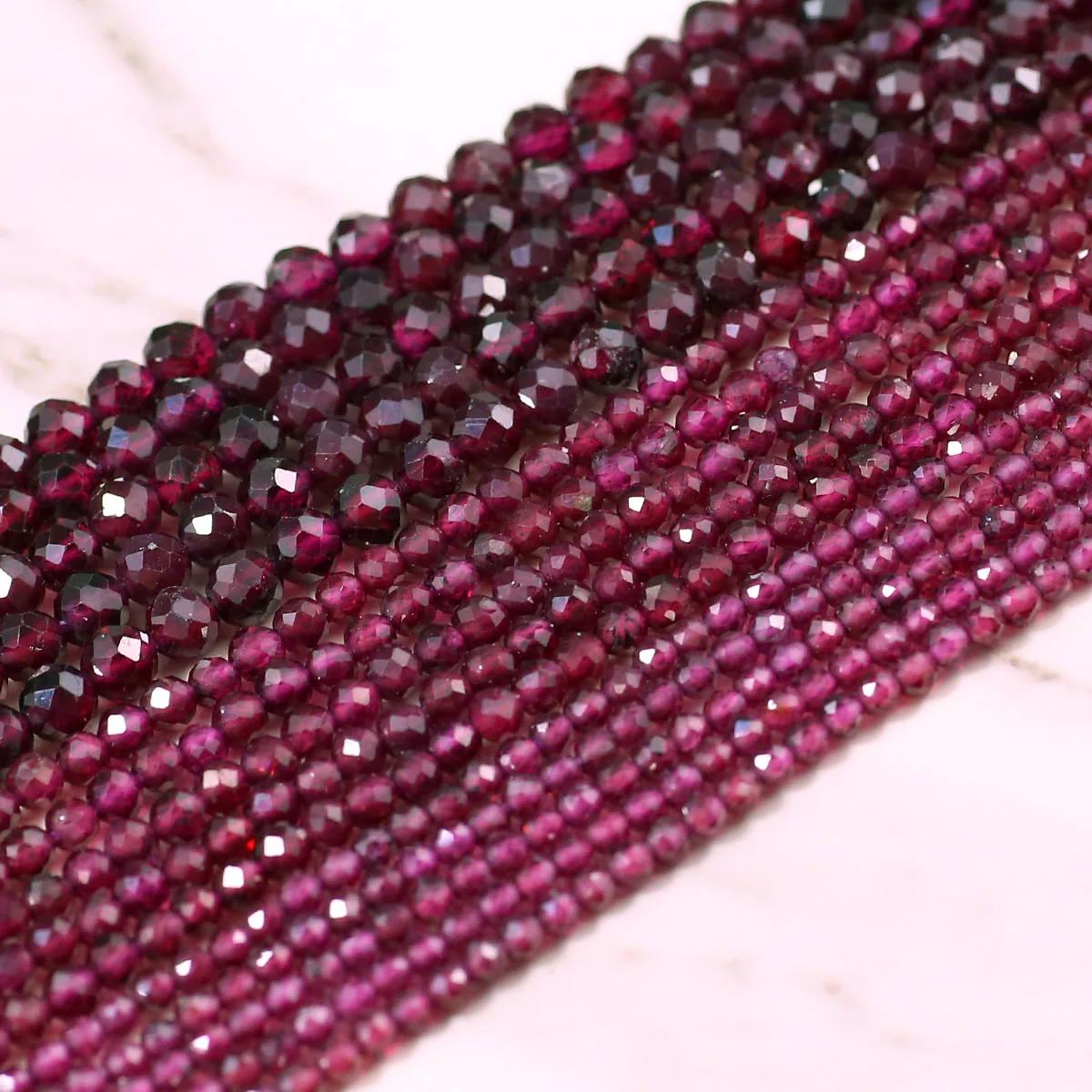2 3 4 mm natürliche, runde, facettierte Granatperlen, kleine lose Abstandshalterperlen für die Schmuckherstellung, DIY-Halsketten- und Armbandzubehör, 15" – Detail 2