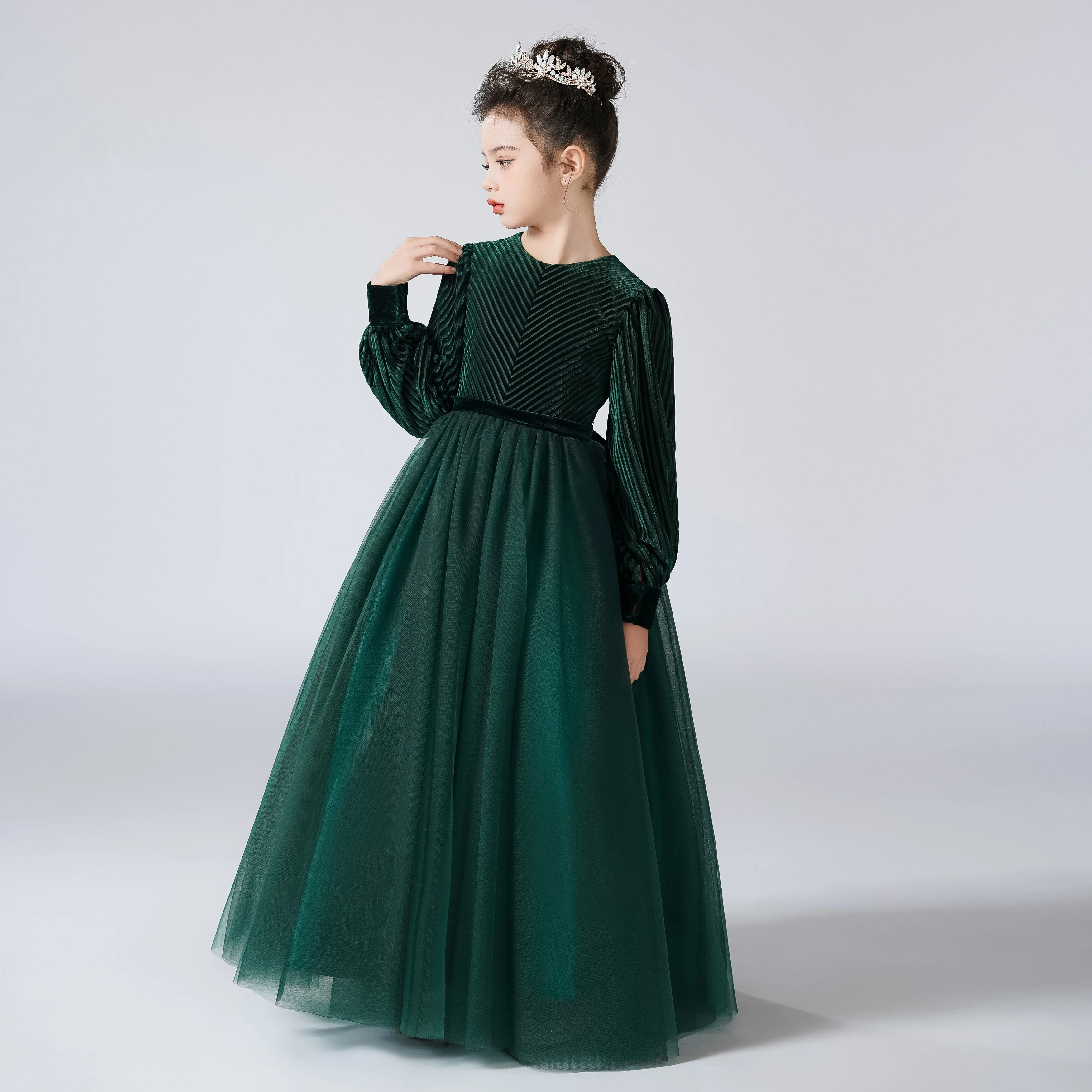 Dideyttawl Customized Flower Girls Dress For Party Long Sleeves Formal Pageant Gown Vintage Velvet Long Sleeve Junior Bridesmaid