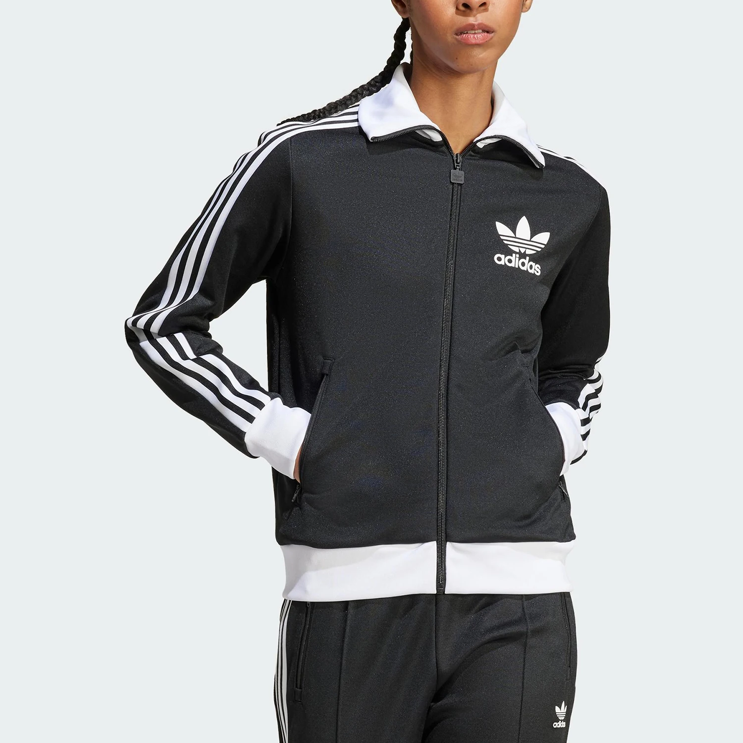 

Adidas genuine Three Stripes Women's Classic Retro Lapel Jacket IW3174