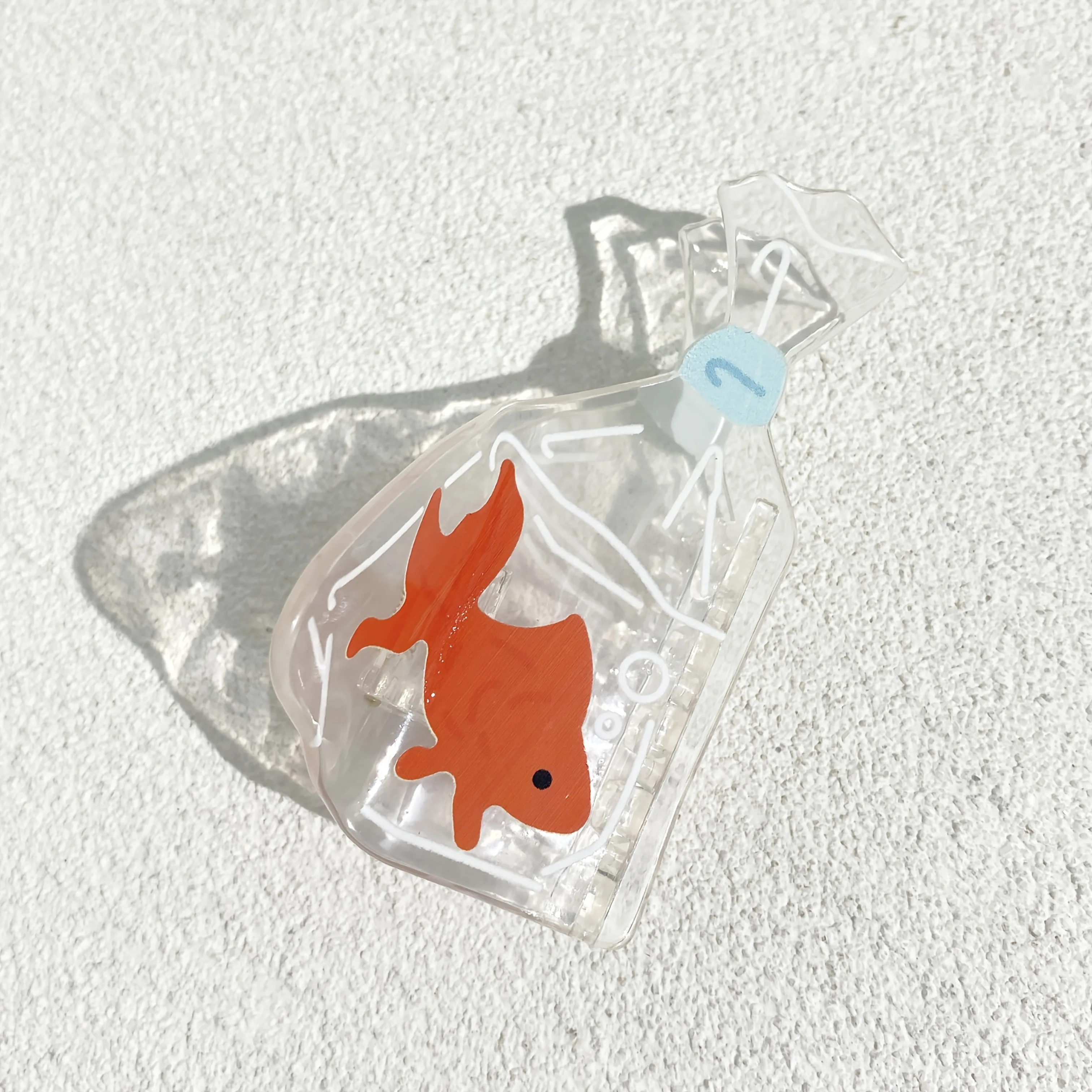 تصميم صغير متخصص لطيف خزان الأسماك كليب ذهبية واضحة وشفافة خلات مشبك شعر Ins الراقية المرأة نصف مربوط مشبك شعر