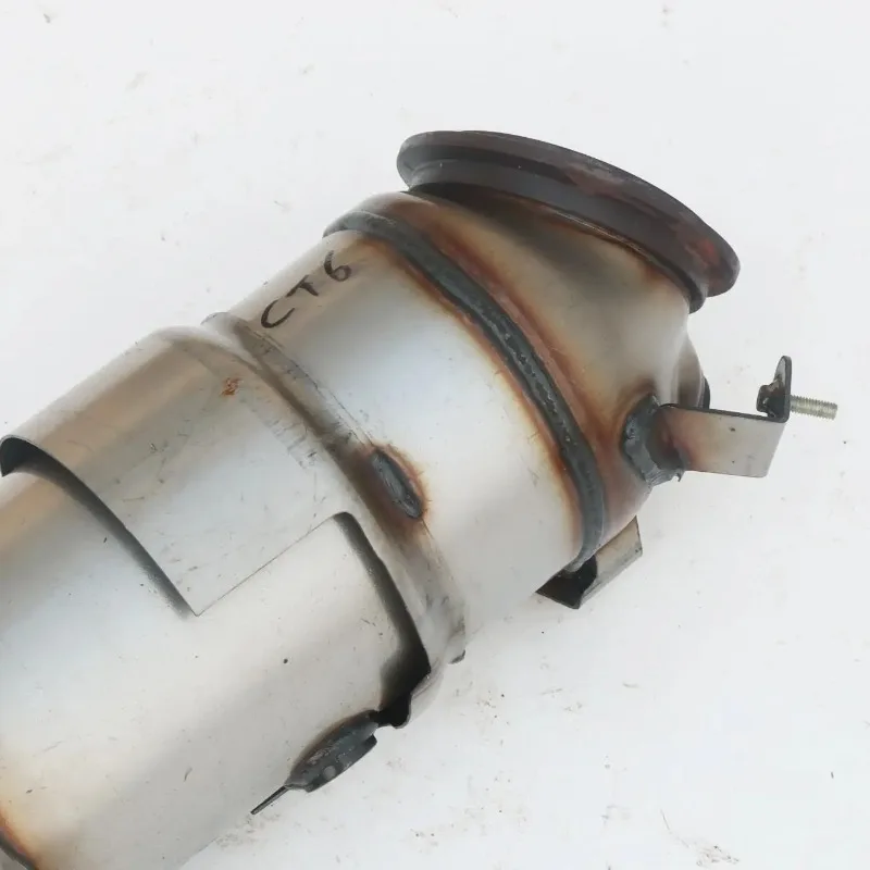 High Quality Car Spare Part Stainless Steel Catalytic Converters for Cadillac CT6 Exhaust Car