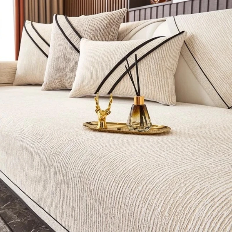 Chenier anti-slip thickened fabric sofa cover, cat scratch-resistant striped design, machine washable