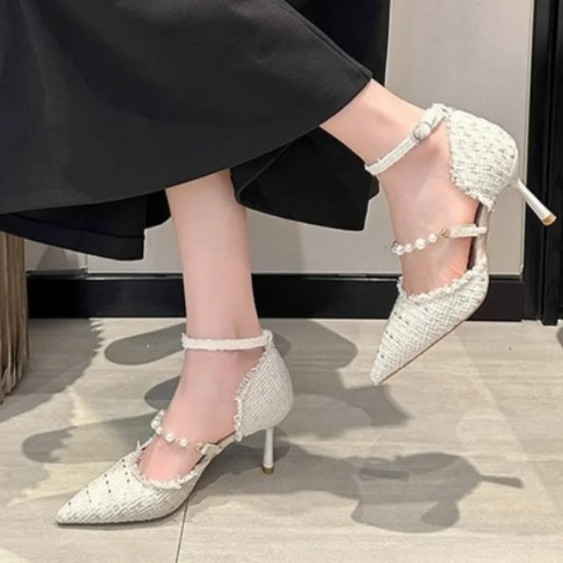 Womens Pumps Xiaoxiang Style Wedding Luxury Brand Design String Bead Pearls High Heels Lady Sexy Elegant Pointed Toe Pearl Shoes