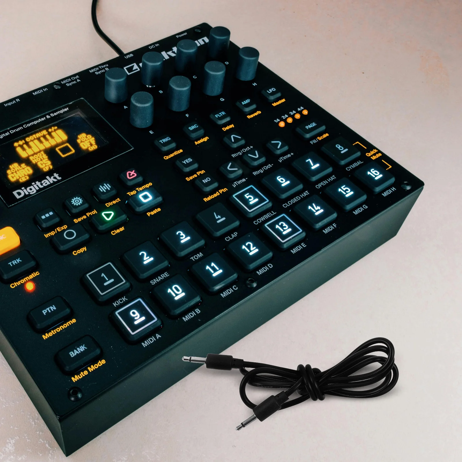 

2pcs Synthesizer Mono Modular Patch Cables High-Precision Clock Sync Dual-Color Design For Stable Sequencing Live Performance