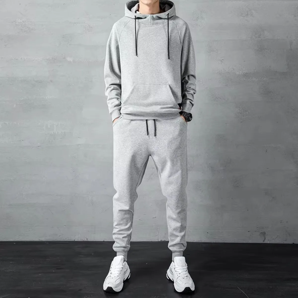 

Men‘s 2025 New Hot Two-piece Autumn and Winter Men's Sports Suit Autumn and Winter Suit Sweatpants Sweater Men's Casual Suit