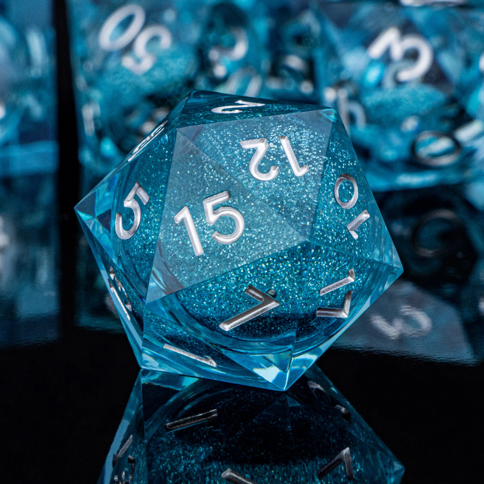 D and D D20 Blue Liquid Flow Core RPG D6 Polyhedral Sharp Edge D+D Dice For Dungeon and Dragon Pathfinder Role Playing Games