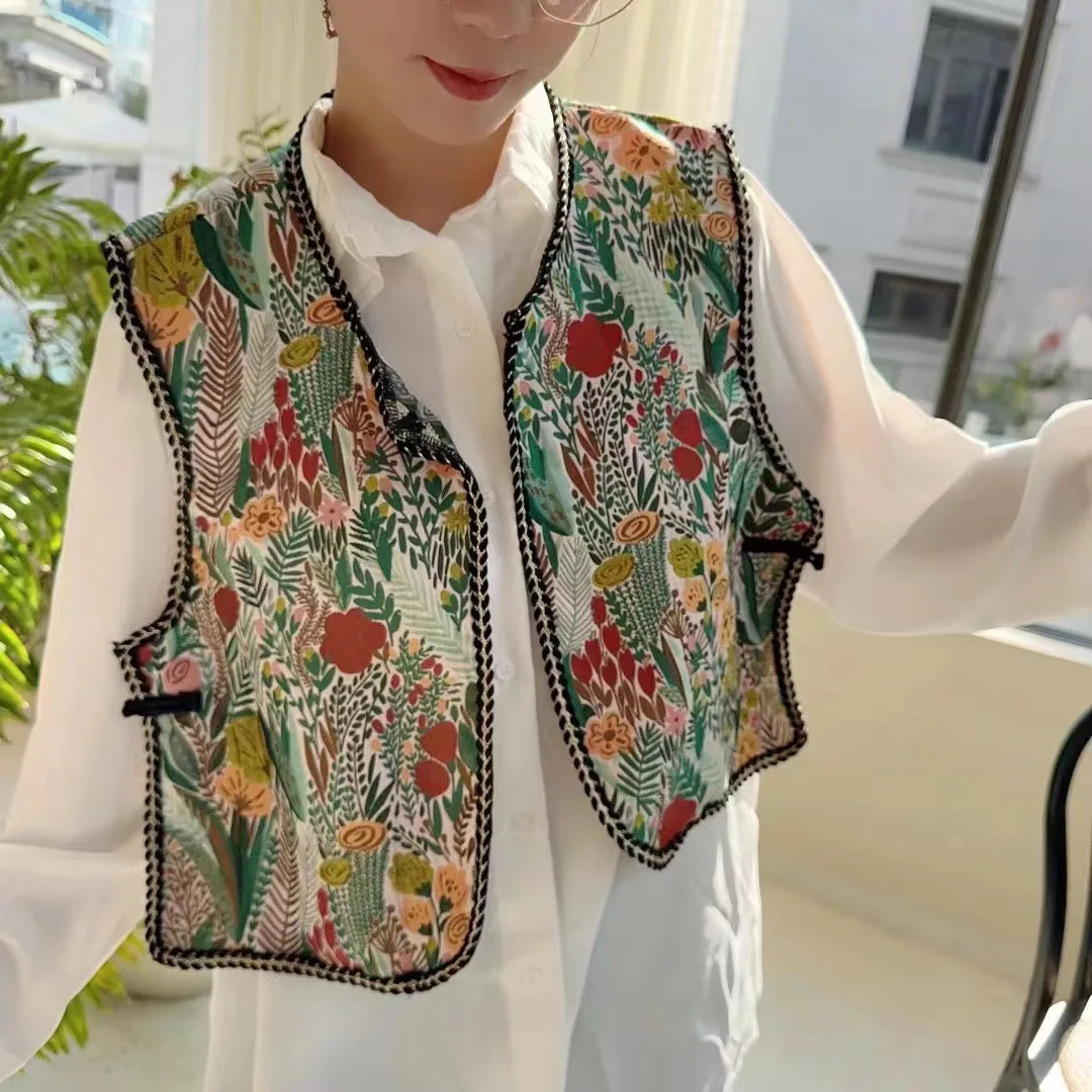 New Bohemian Vest for Women Retro Embroidery National Style Lady Free Shipping