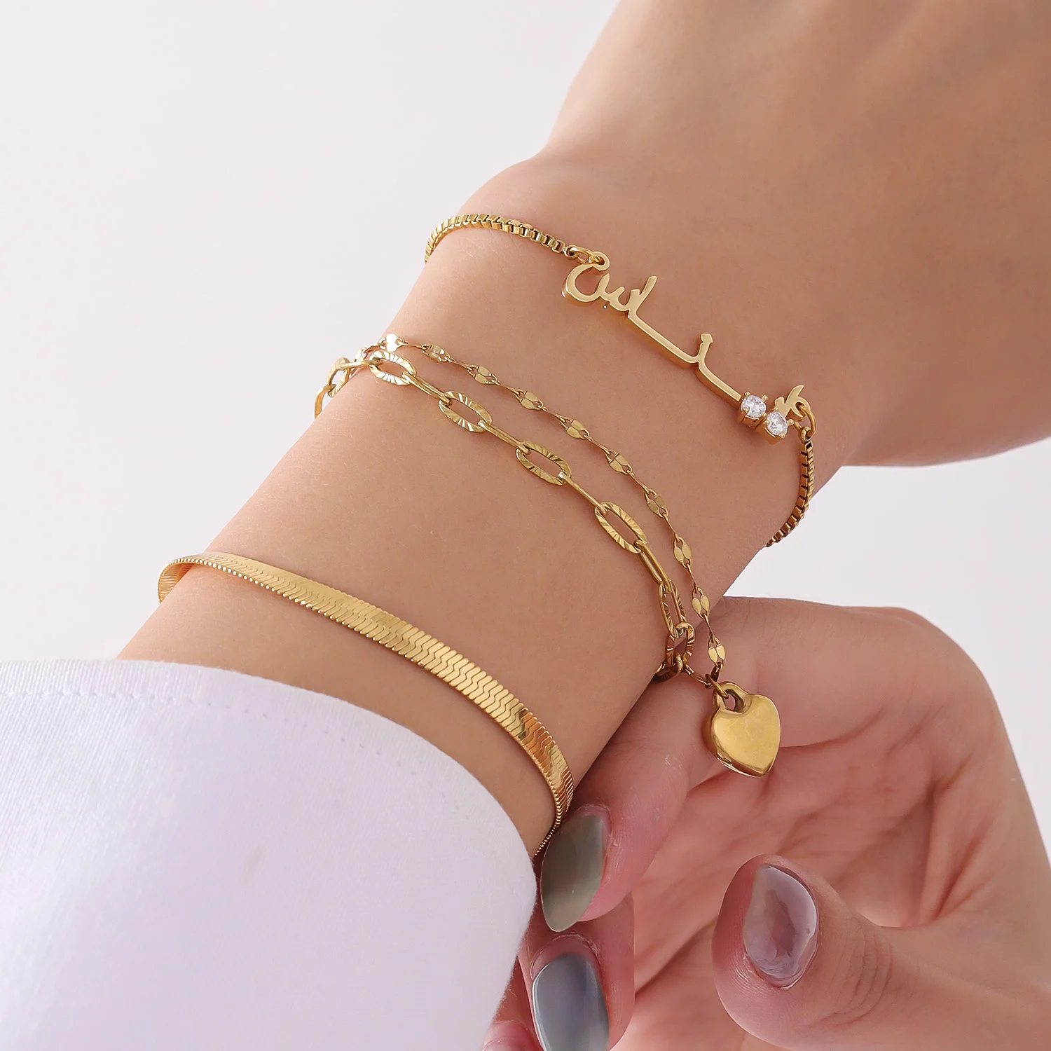 

Набор браслетов с бриллиантами на заказ, многослойный штабелируемый браслет из нержавеющей стали 18 карат, цепочка в виде змеи, подвеска в форме сердца, Рождественский подарок для нее