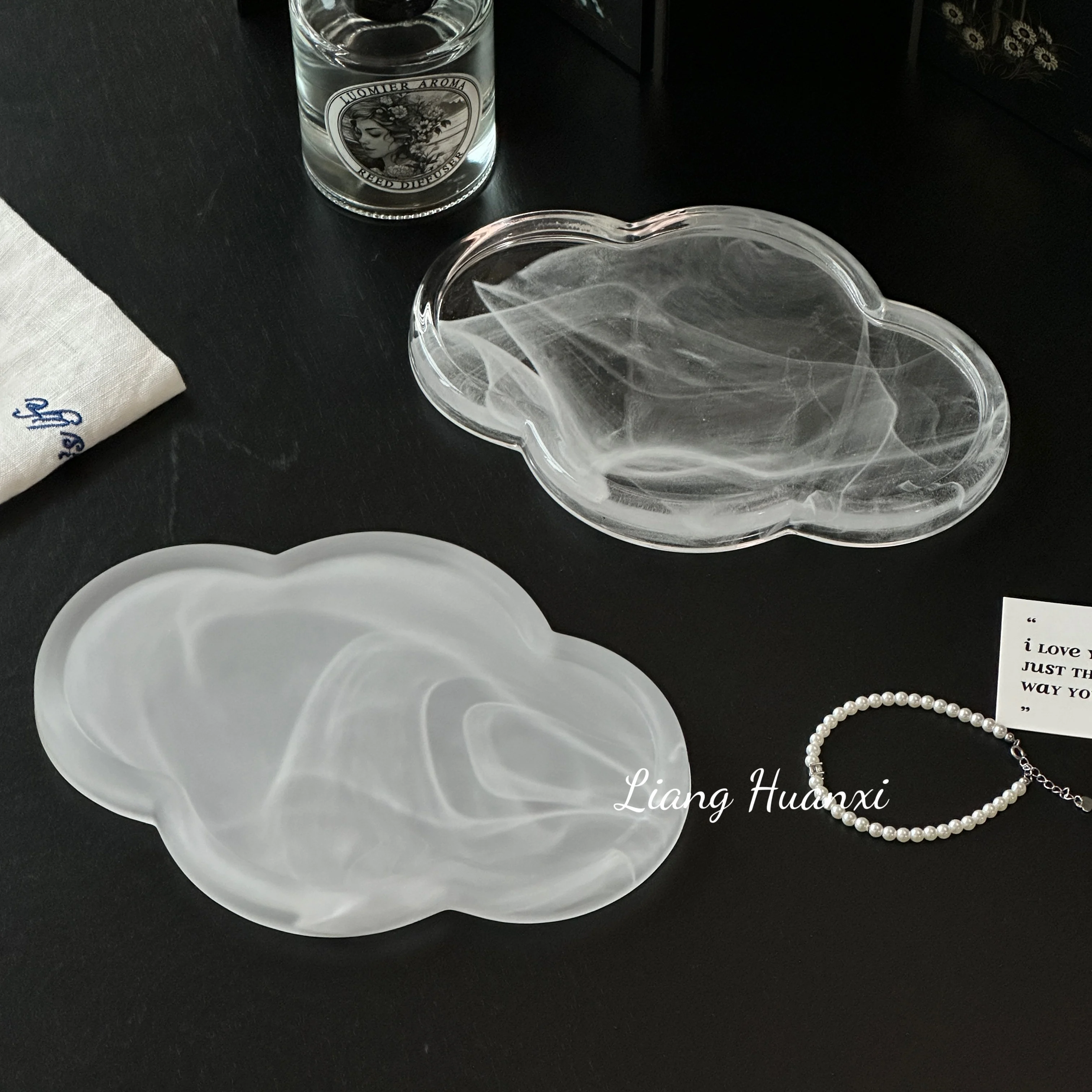 

Cloud Shape Frosted Glass Storage Tray Plate Organizer Tray for Jewelry, Ornament Home Storage Decoration