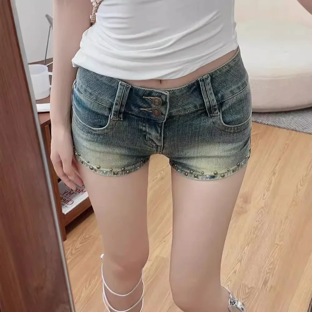 American Style Petite Vintage Denim Shorts Low Waist Curve Accentuating 2025 New Design Women's Jeans Summer Fashion