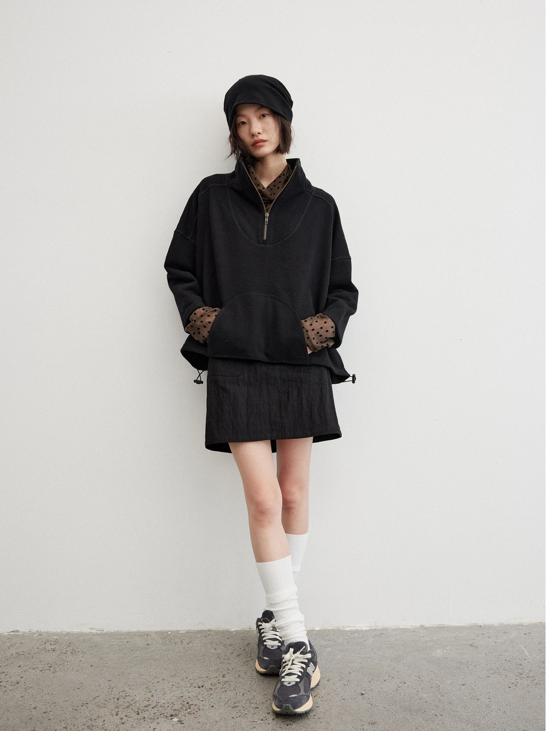 

Юбка с металлической жатой текстурой, высокая талия, А-силуэт, уличный стиль, однотонная, из смесовой хлопковой ткани, зимняя коллекция