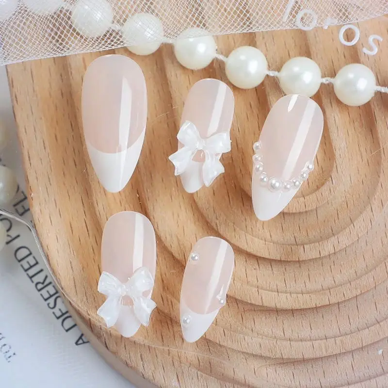 1/2 Set of Random Style Bow-Shaped Press-On Nails, Single Set of 24 Pieces, 12 Sizes Per Set, French Style Press-On Nails, Almond Nails, Sweet Bow Fake Nails, Finished Press-On Nails