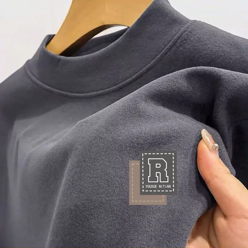 رجل المخملية قاعدة طبقة قميص طويل الأكمام سميكة الحرارية وهمية الرقبة الوجهين الصوف تي شيرت مطبوع موضة الحرارية البلوز