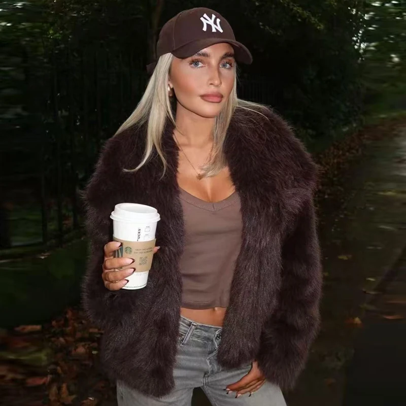 HXAO Brauner Kunstpelzmantel Herbst Winter 2025, pelziger, abgeschnittener Langarm-Oberbekleidung, künstlicher Pelzmantel, modische warme Plüschjacken