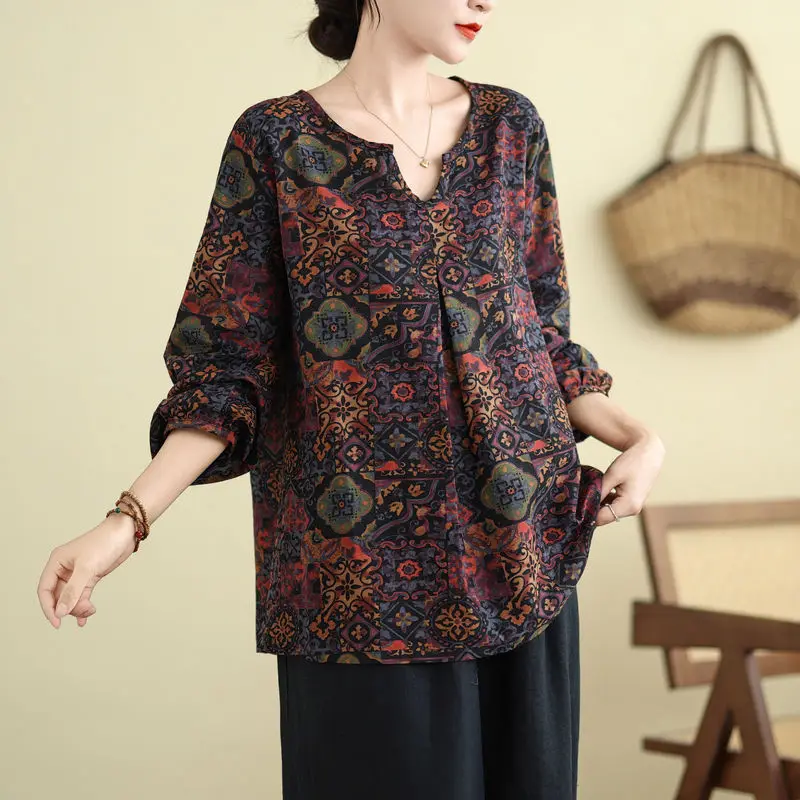 Chinese style  Autumn Women's Cotton hemp V-Neck Printing Vintage Fashion Indie Folk Long Sleeve Loose Pullovers T-Shirts Tops