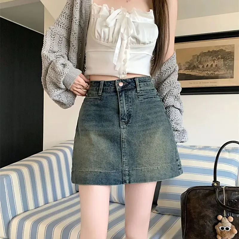 Blue denim hip-covering high-waisted skirt 2024 spring retro temperament versatile short skirt for street hot girls