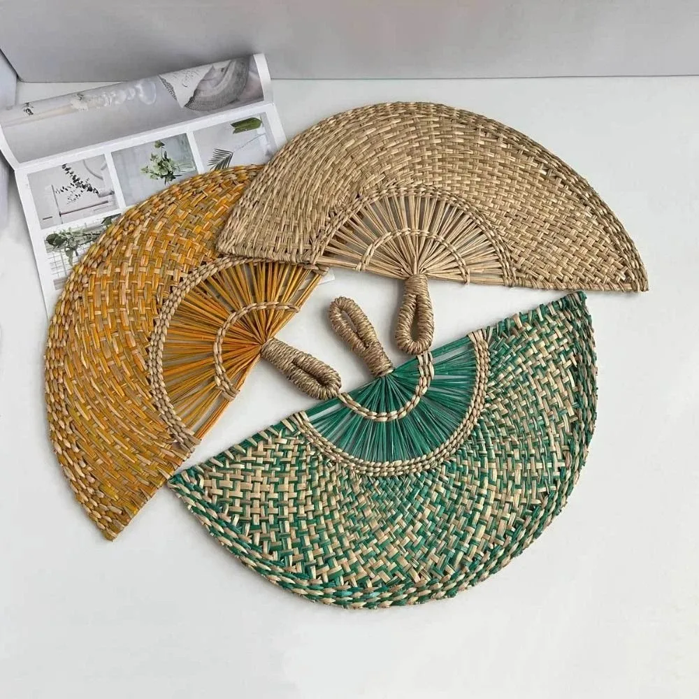 Vintage Colorful Hand-woven Straw Fan Bohemian Handmade Hand Braided Fan Portable Vintage Manual Paddle Fan Wall Decoration
