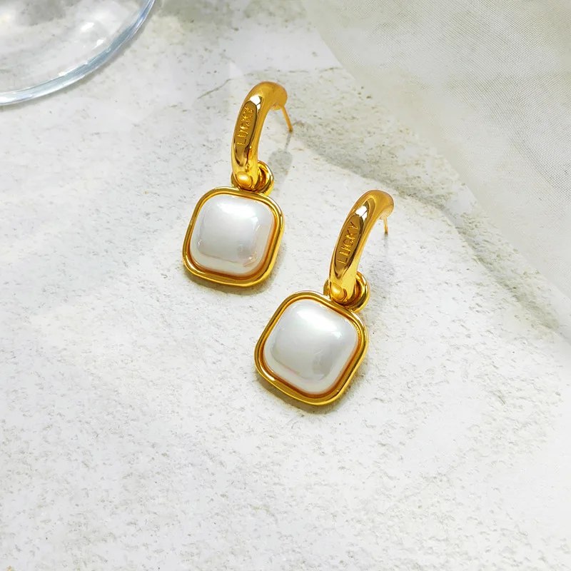 Lucky Stud Earrings Square Imitation Pearl Jewelry for Women Piercing Aesthetic Woman Earring Accessories Bijouterie Female S925