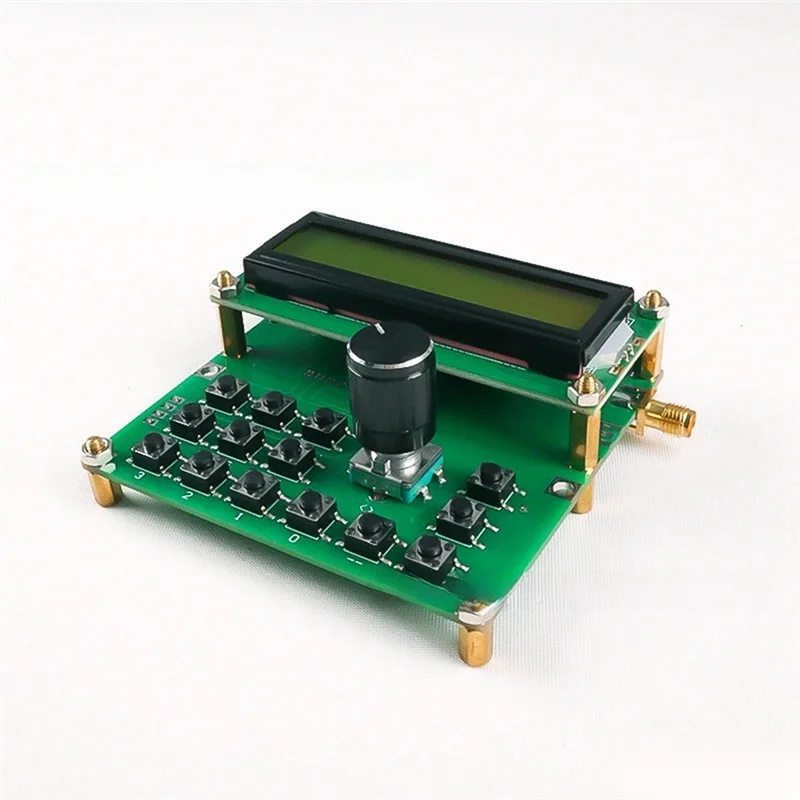 -AT52 DC 4.5V-5.5V ADF4351 RF Signal Source, 35Mhz-4400Mhz Frequency Range 1K/10K/100K/1M For Scientific Research