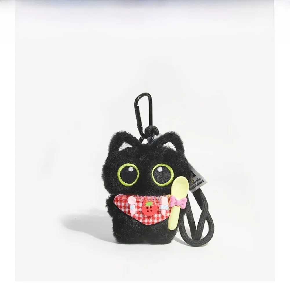 Nuevo llavero de muñeco de peluche de gato negro de pez de alta calidad, babero de fresa, bolso de muñeca, colgante, alas, llavero de coche, decoración de bolso escolar
