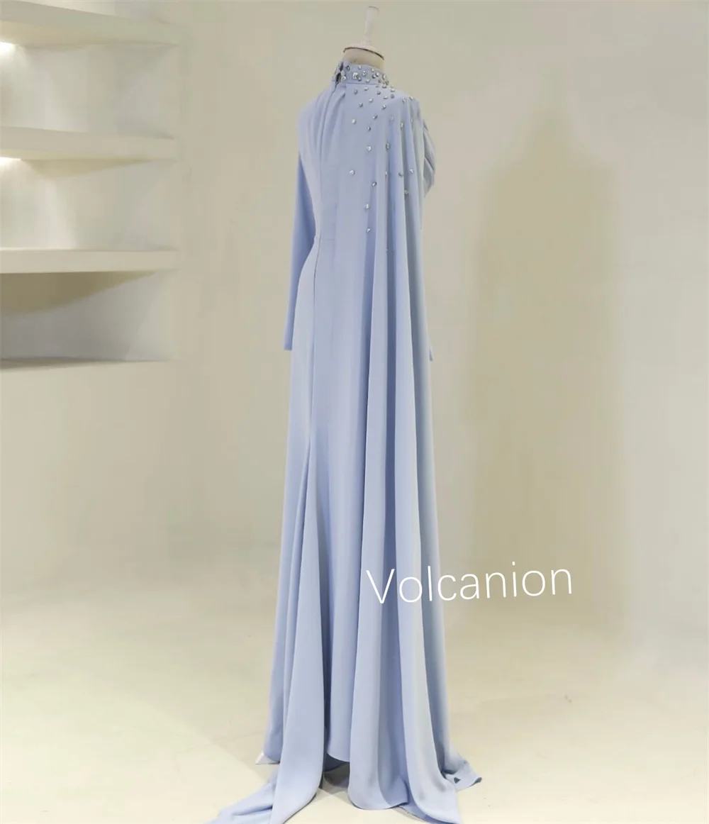 Guaina con paillettes pieghettate in jersey personalizzata Abiti lunghi asimmetrici a collo alto Qualità per occasioni su misura