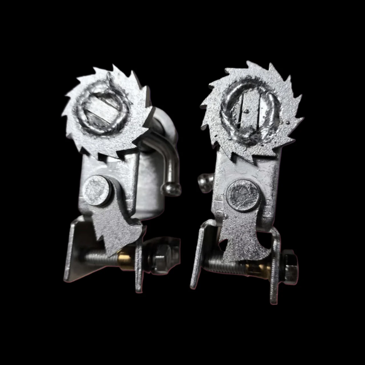 Picture 6: A Manual Rope Fastener for Small Trucks Featuring A Binding Device with An Adjustable Lever Tensioner and A Crank Ratchet Design