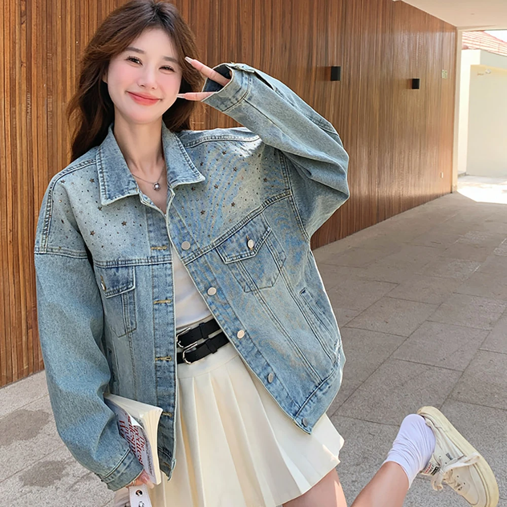 

Джинсовые пальто с блестящими звездами и заклепками для женщин, повседневные свободные однобортные светло-голубые джинсовые куртки, модная верхняя одежда, новинка 2026 года
