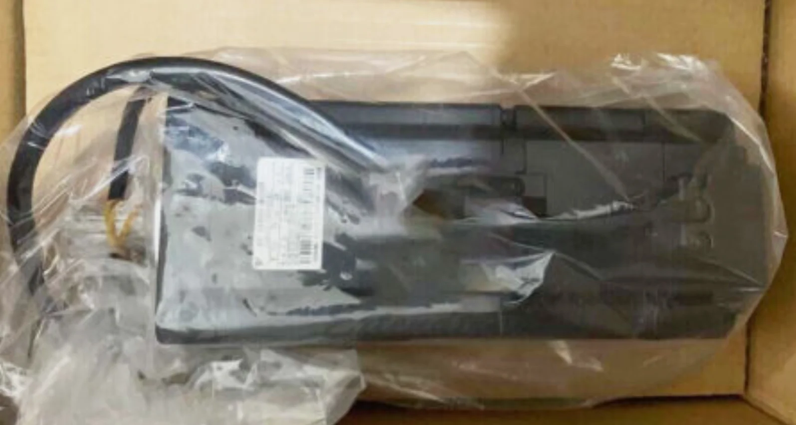 Servo Motor SGMAH-08A1A61 Brand New，SGMAH 08A1A61，Fast shipping