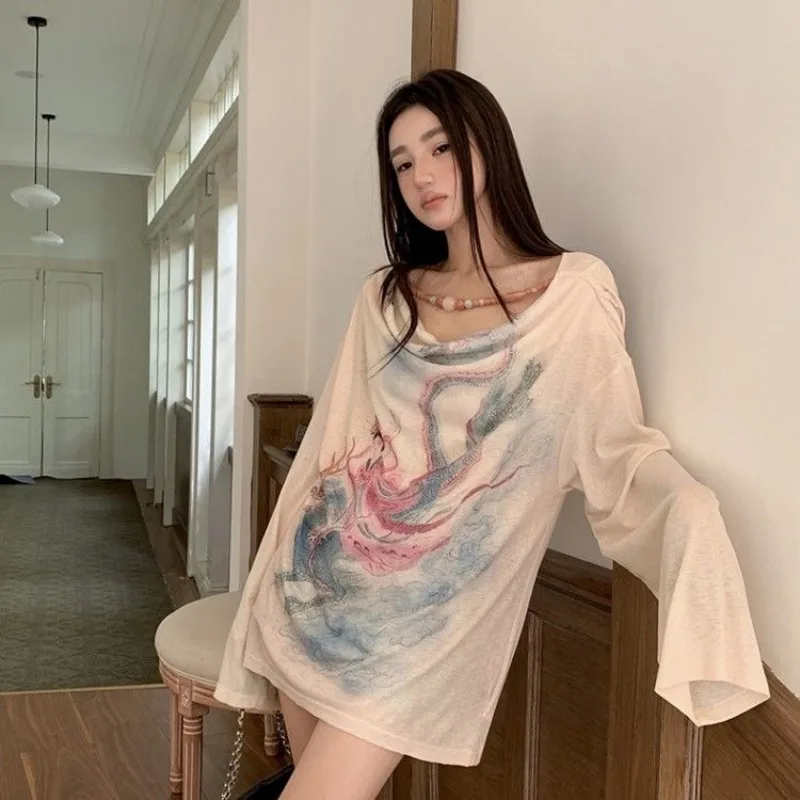 Chinese Character Printed Loose Long-sleeved T-shirt Women 2026 Spring New High Street Beaded Casual All-match Tops