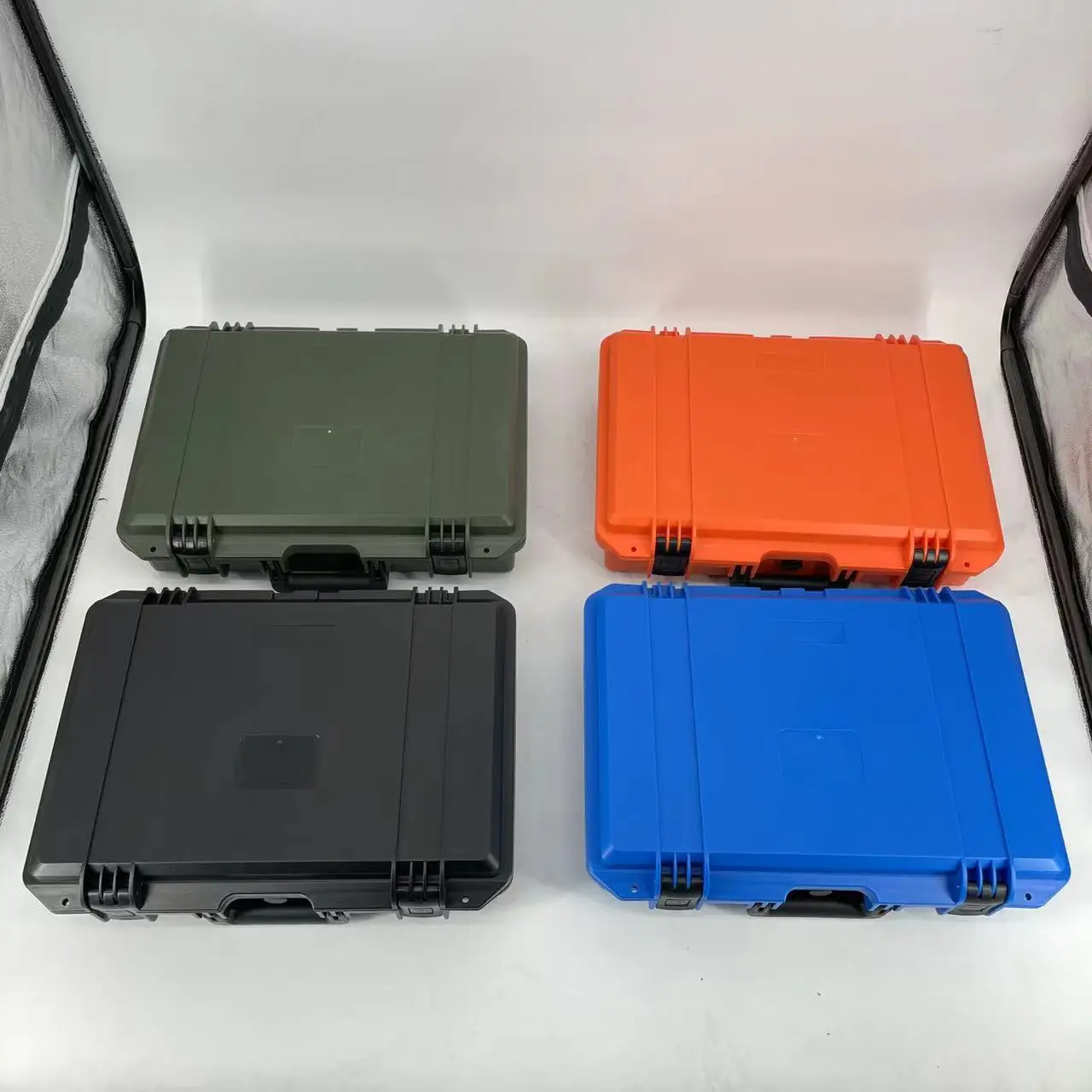 DPC089 Multiple Colors Watch Plastic Storage Box With Foam Hard Shell Shockproof Eva Luxury Watches Case