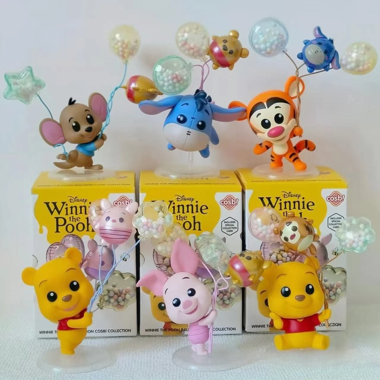 

Горячие игрушки Дисней Винни Пух КОШБИ Лес Теплый воздушный шар Слепая коробка Подарок на день рождения Декор для рабочего стола Аниме Мультфильм Дети Модные игрушки