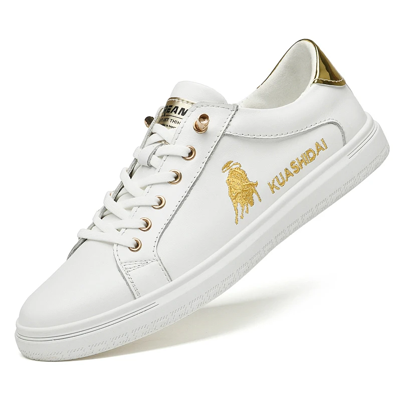 

Новые мужские модные и повседневные прогулки 2025 года. Модная и универсальная всесезонная мужская повседневная обувь на плоской подошве.