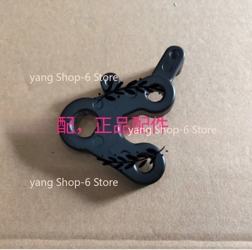 Pedal bracket fixed mounting seat Pedal bracket mounting plate for KEEWAY RKF125 for Benelli 150s 165s 180s BJ150-31 BN150S