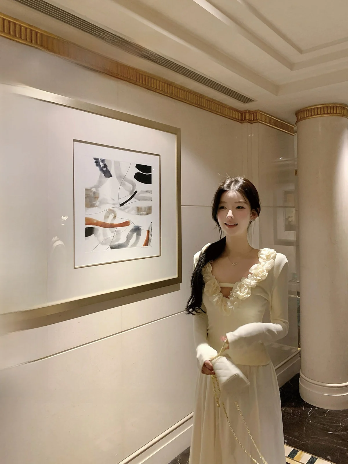 

YOLI Zhang Yuli Floral Love fair Blouse Women's V-ne Hollow out Base irt Spring Pure Desire Slimming Versatile Top