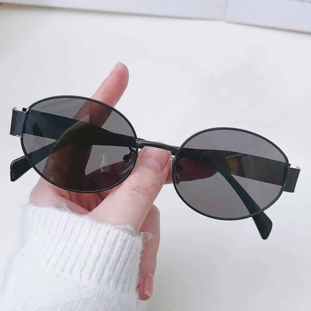 

Retro Oval Sunglasses Metal Frame Eyeglasses For Women Men Trendy Sun Glasses Classic Black Shades UV400 Protection Eyewear