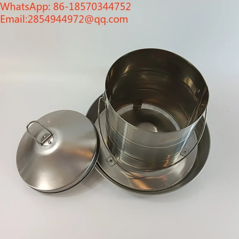 Metal Poultry Feeder Bucket with Handle and Lid Hanging‑Type Chicken Feeding Container for Poultry Breeding