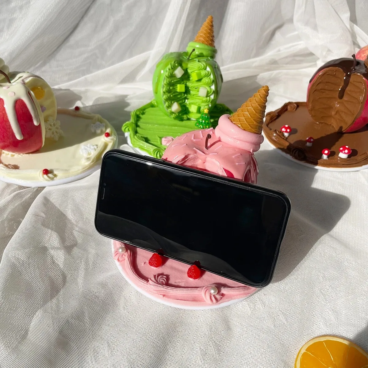 Realistic Apple Dessert Phone Stand Holder Aesthetic Desktop Accessory Photography Prop Cute Room Decor Support Gift Ornament