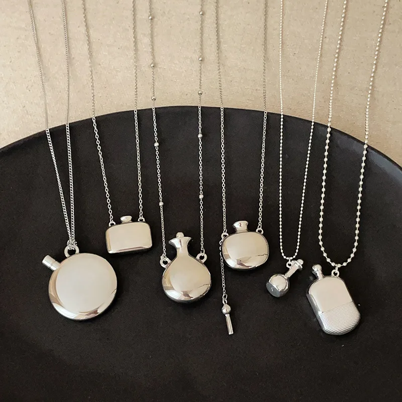 Metal Water Bottle Vase Pendant Necklace for Women Sweater Chain Fashion Accessories Vintage Jewelry