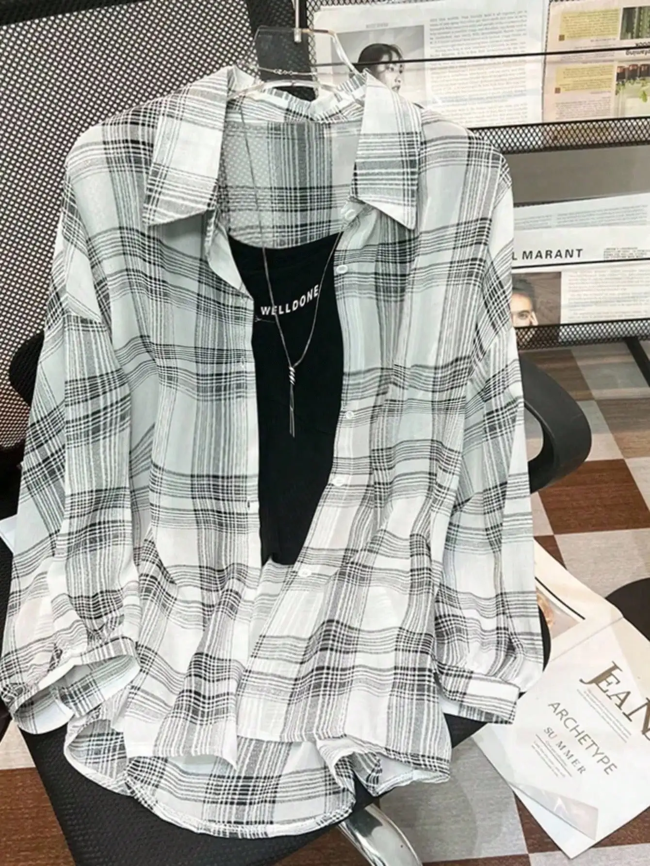 

Women's Loose Fit Plaid Shirt with Drop Shoulder and Curved Hem, Casual Fall Style