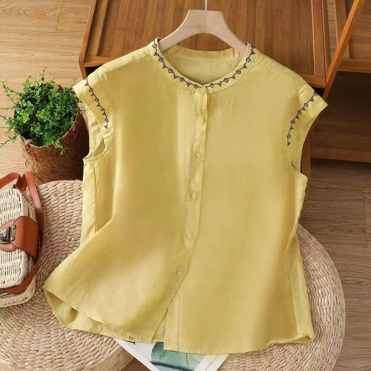 

Summer Women's plus Size Slimming Cotton Linen round Neck Shirt Vintage Style Short Sleeve Casual Comfortable Breathable Top