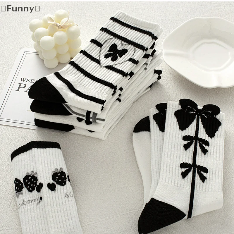 〔Funny〕Black White Strawberry Socks Women's Autumn Winter Japanese Socks Long Tube Cotton Socks All-match Student Mid-tube Socks